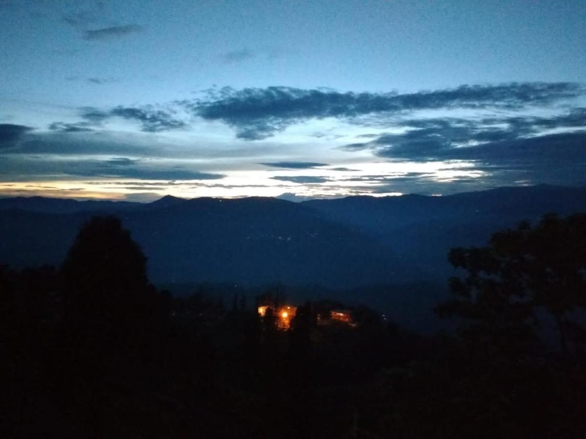 Swabhumi Homestay Kurseong Buitenkant foto